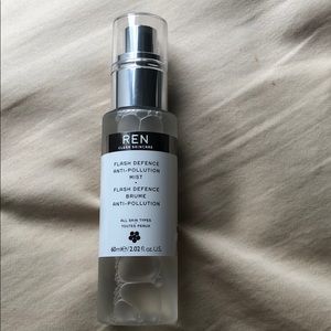 REN flash defense anti-pollution mist